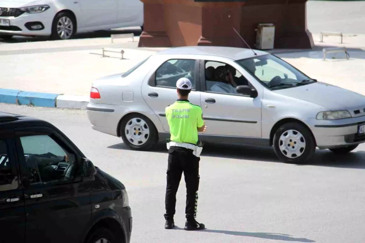 Beyşehir'de Kurban Bayramı Trafik Yoğunluğu