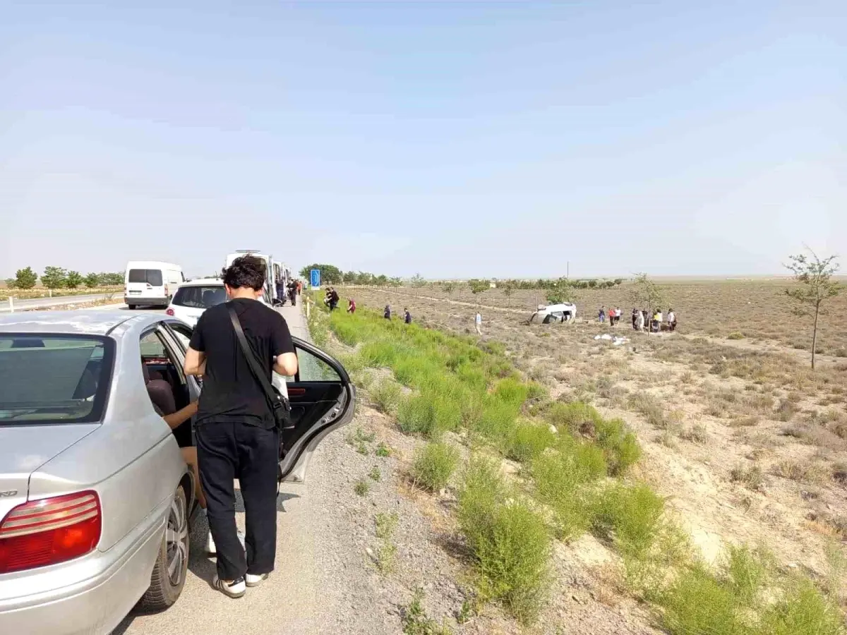 Konya'da Otomobil Şarampole Devrildi: 4 Yaralı