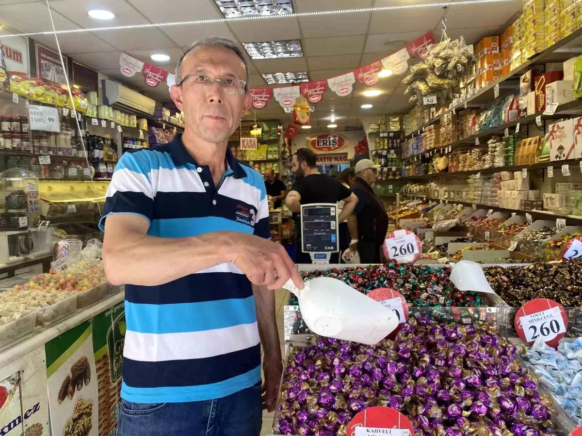Eskişehir'de Kurban Bayramı Öncesi Kuruyemişe Yoğun Talep