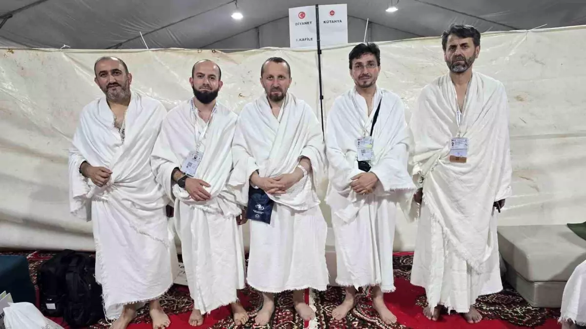 Kütahya Hac Kafilesi Arafat Vakfesi İbadetini Gerçekleştirdi