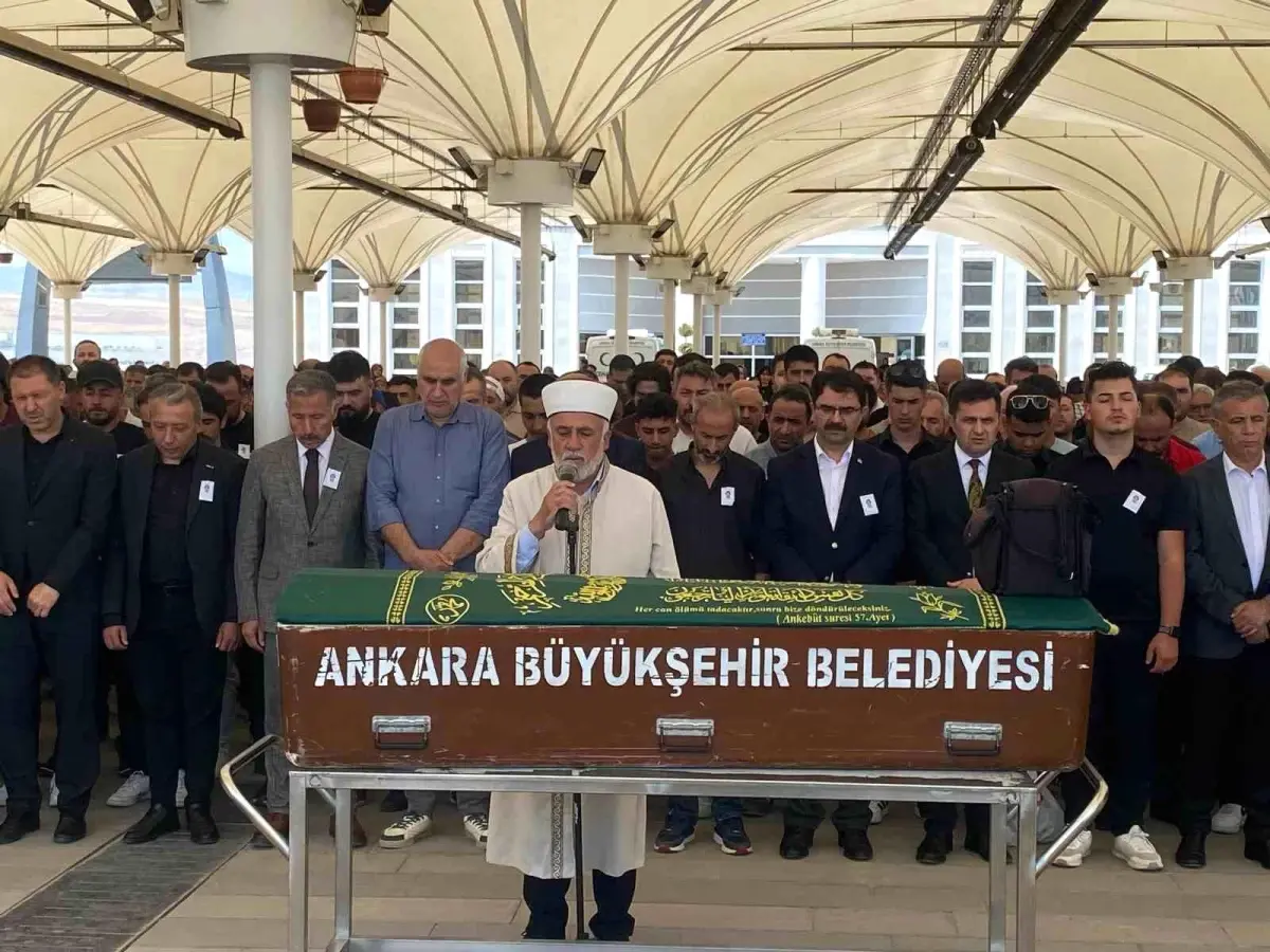 Silifke'deki Gençlik Kampında Boğulma Vakası: 17 Yaşındaki Alperen Bayraktar Hayatını Kaybetti