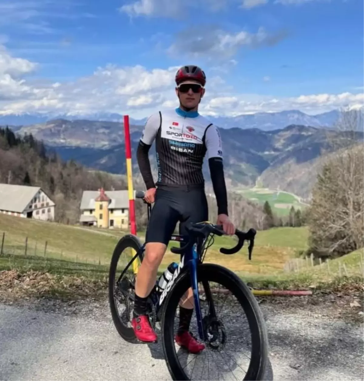 Bisiklet Yarışında Kaza Geçiren Mustafa Ayyorkun Hayatını Kaybetti