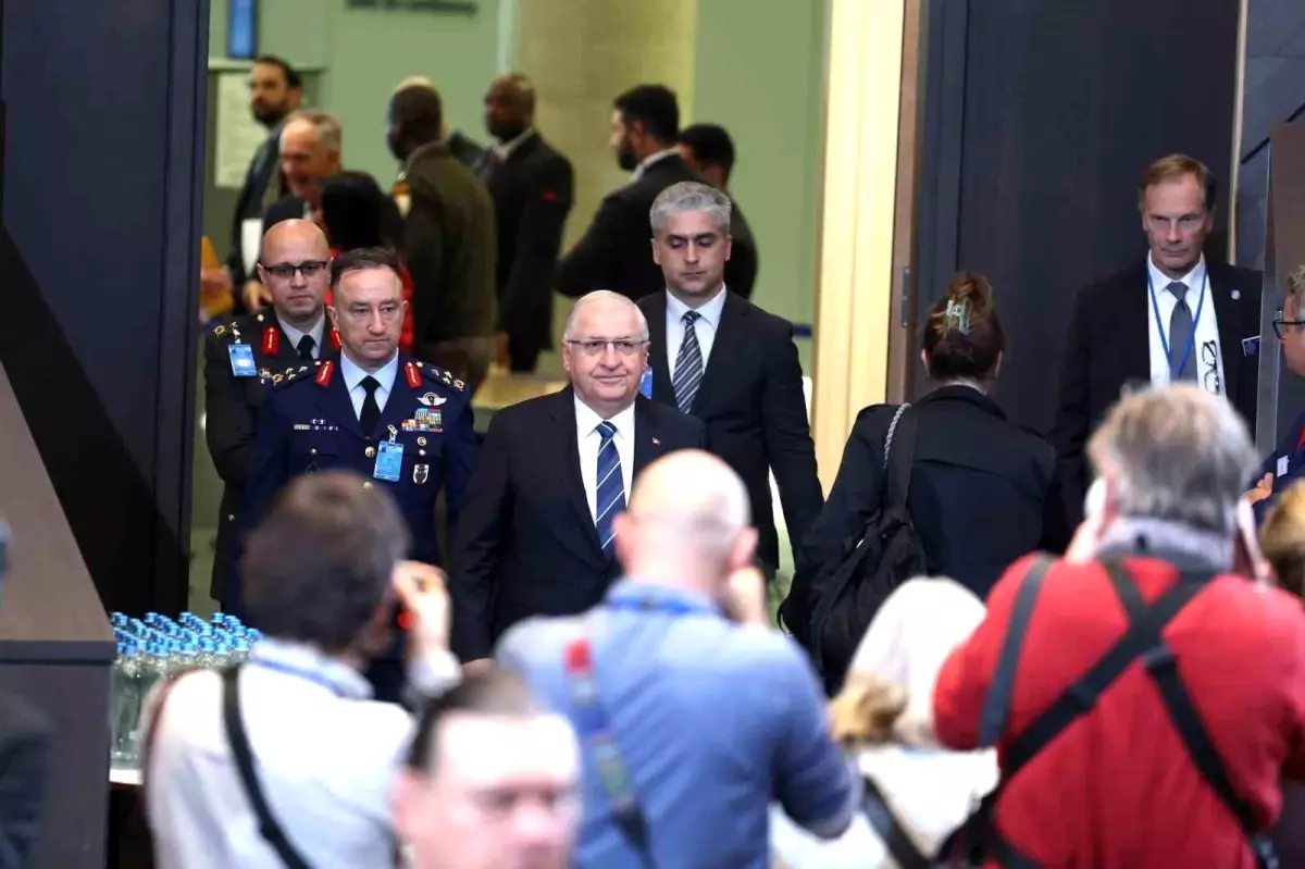 NATO Savunma Bakanları Toplantısı Brüksel'de Başladı
