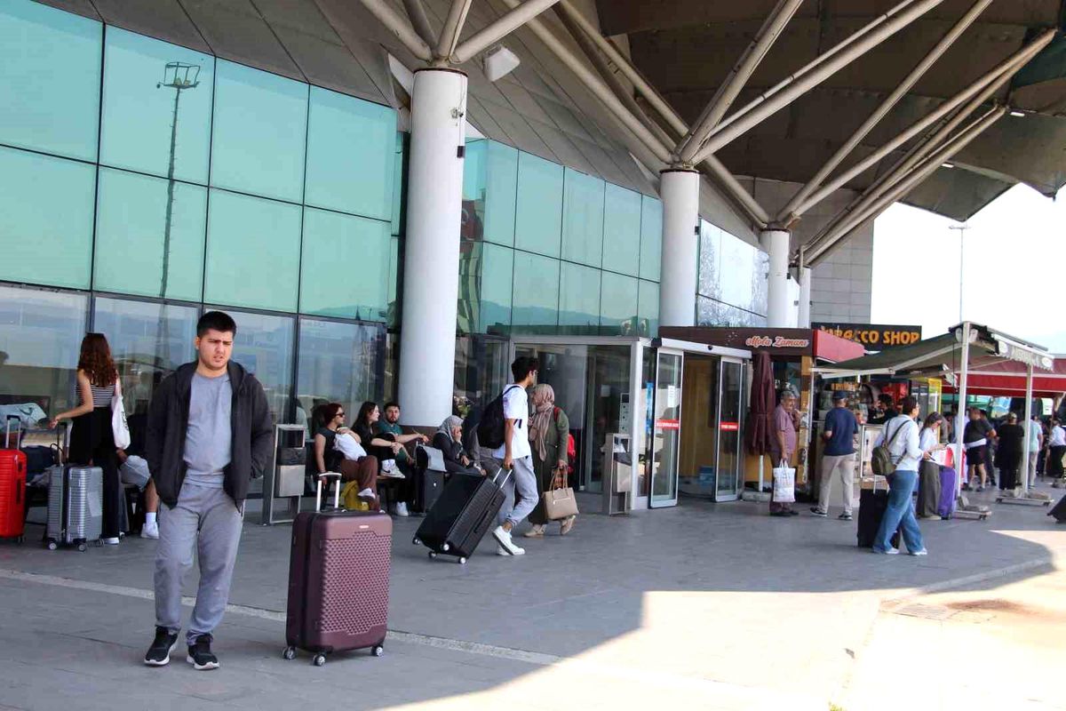 Kurban Bayramı'nda Bolu Terminali'nde Yoğun Bilet Talebi