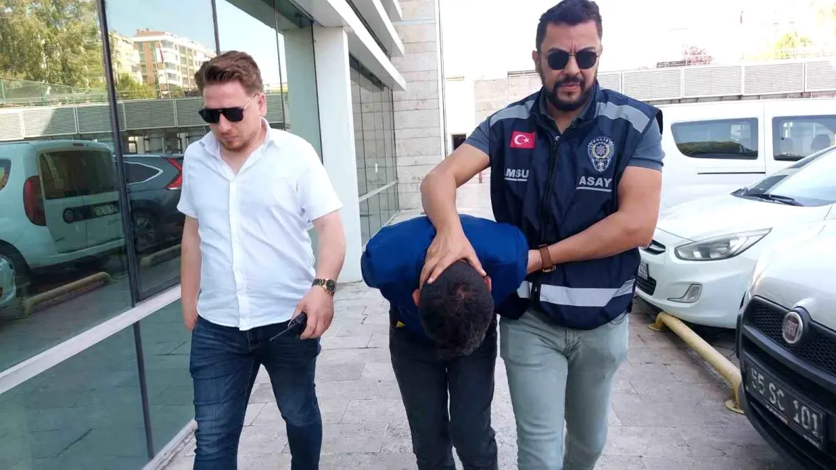 Samsun'da Kafeden Cep Telefonu Çalan Zanlı Yakalandı