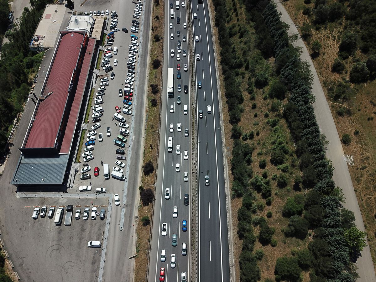 Kurban Bayramı Yolculuğunda TEM Otoyolu'nda Yoğunluk
