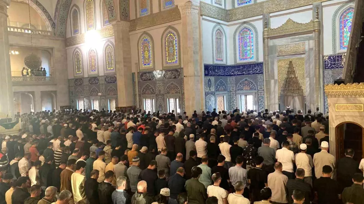 Kurban Bayramı'nda Ankara Camileri Dolduruldu