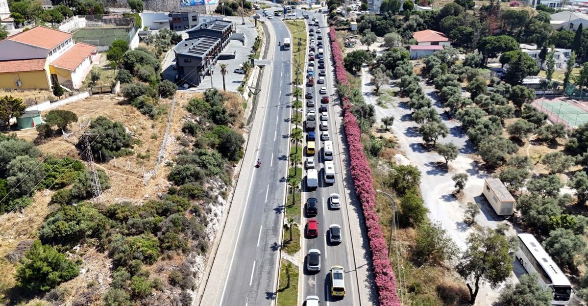 Kuşadası'nda Kurban Bayramı Sırasında 60 Binden Fazla Araç Girişi