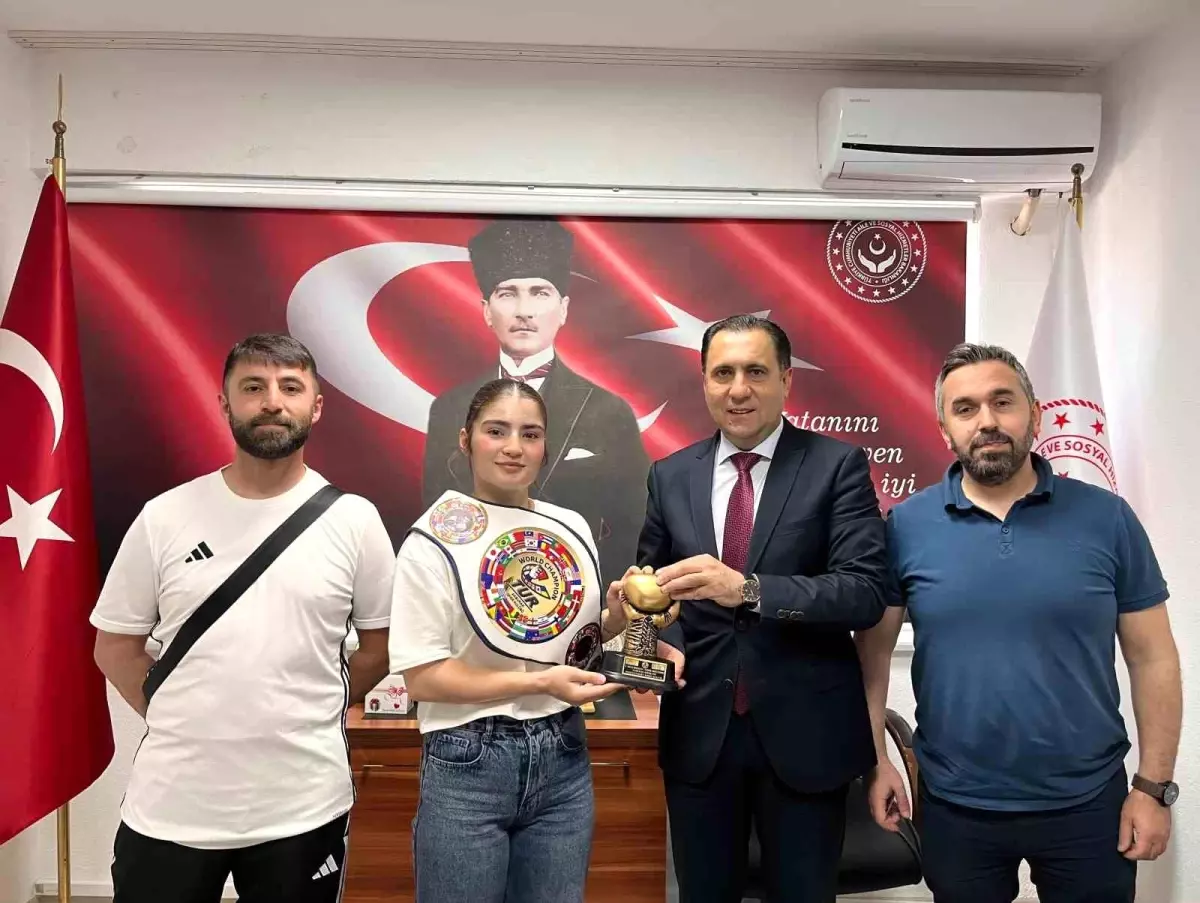 Birsen Uysal, Boks Şampiyonalarında Üst Üste Başarılar Elde Etti