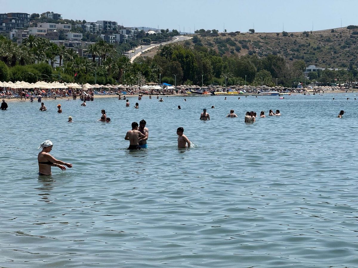 Bodrum'da Kurban Bayramı'nda Plajlarda Yoğunluk