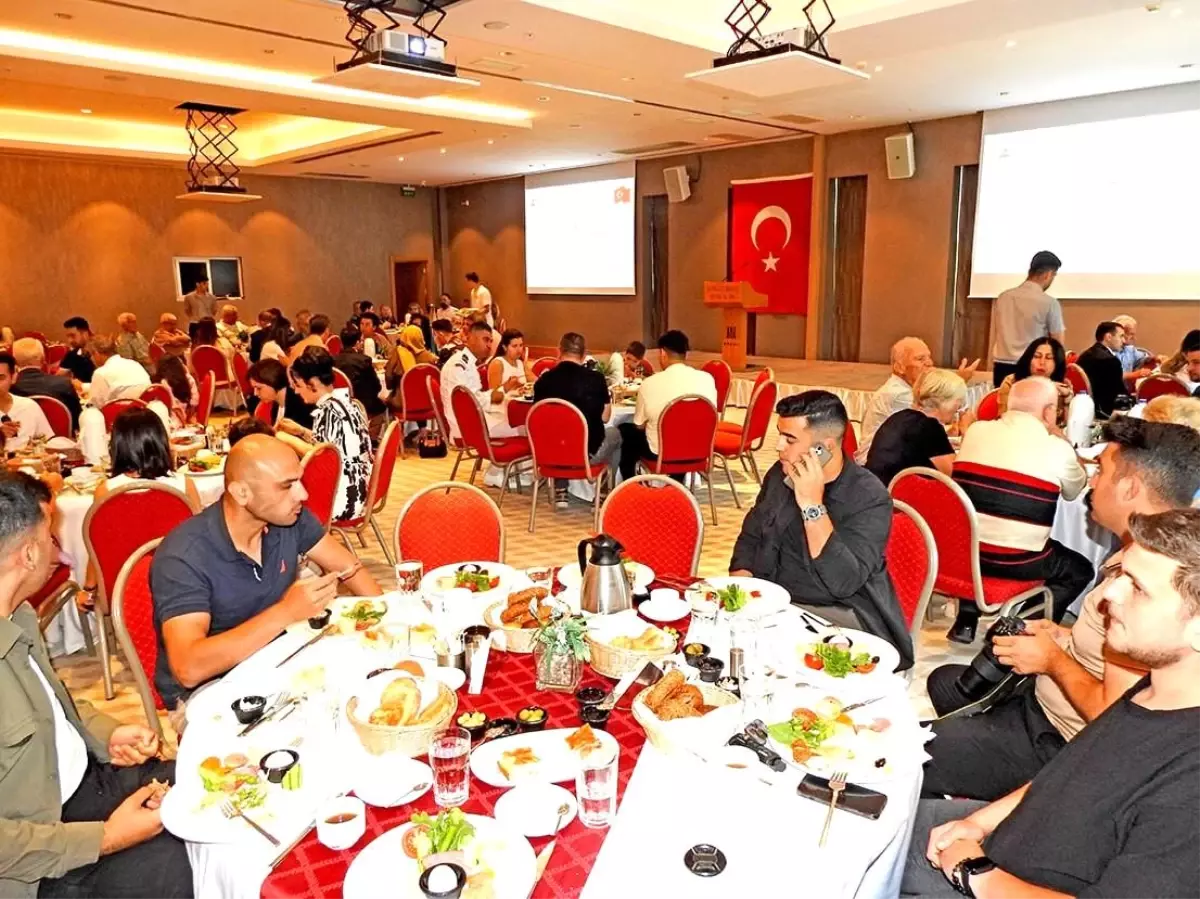 Çeşme Kaymakamı Maraşlı'dan bayramda anlamlı buluşma