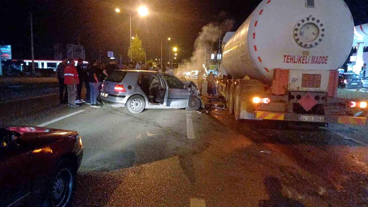 Çorum'da Otomobil-Tanker Kazasında 74 Yaşındaki Sürücü Hayatını Kaybetti