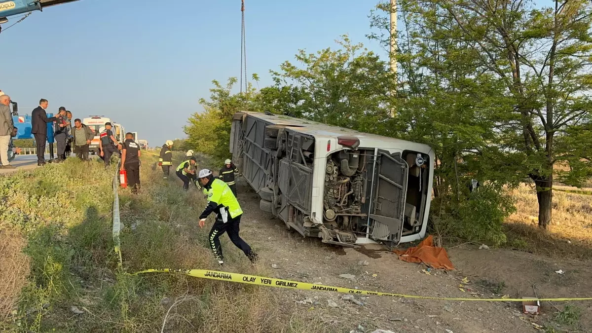 Konya'da Otobüs Kazası: 1 Ölü, 26 Yaralı