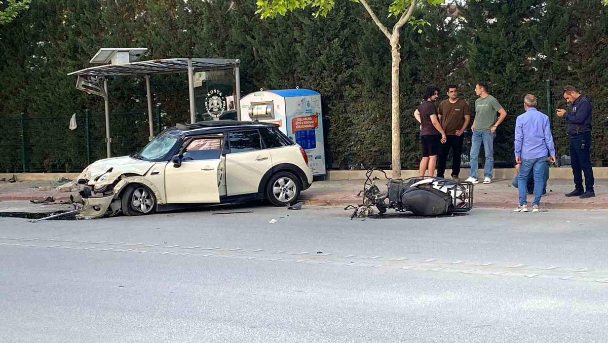 Konya'da Kavşakta Otomobil Motosiklete Çarptı: Bir Kişi Hayatını Kaybetti