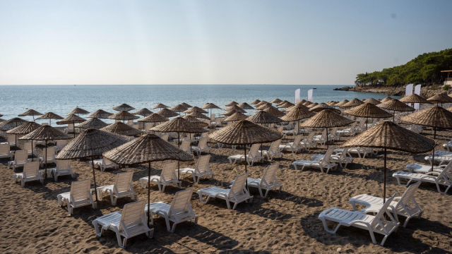 The number of free public beaches is increasing to 19! Minister Ersoy announced