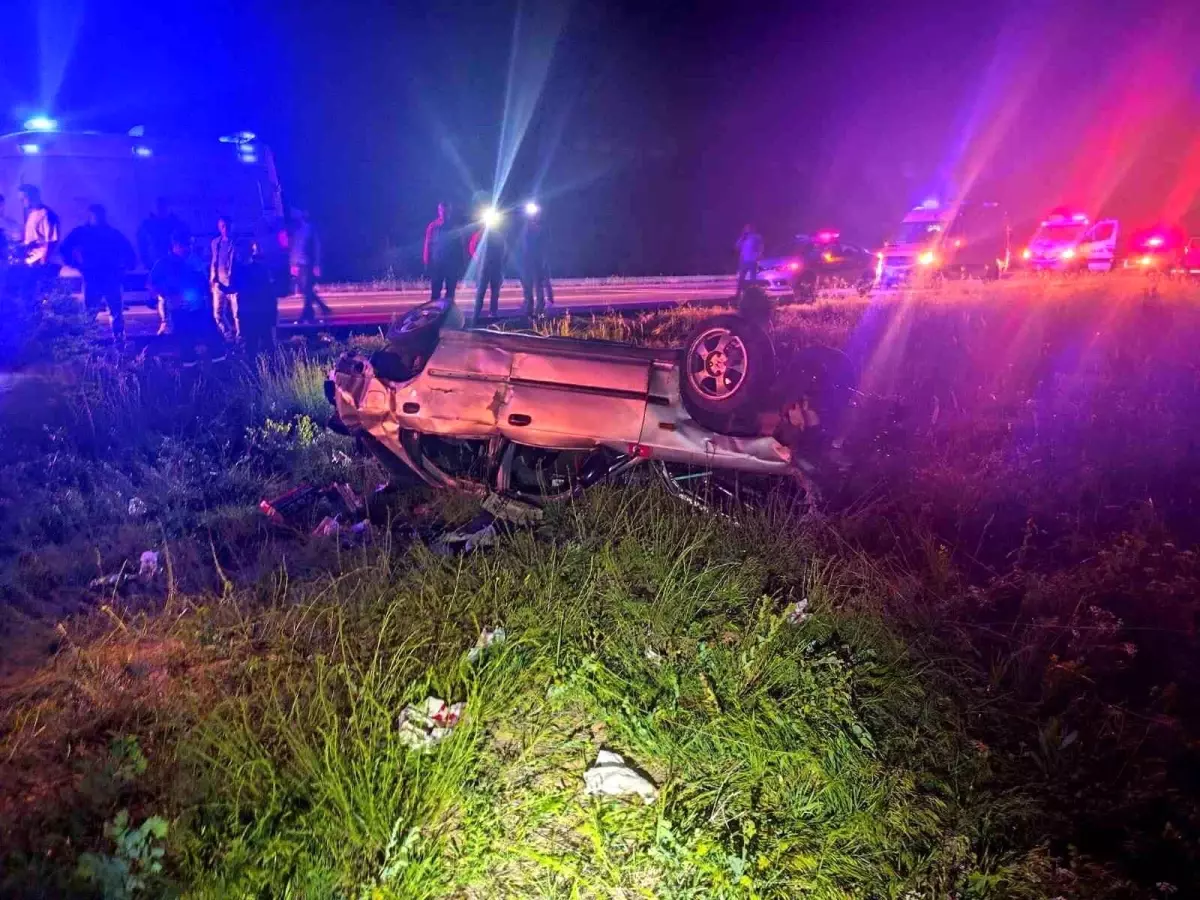 Afyonkarahisar'da Otomobil Devrildi: 7 Yaralı