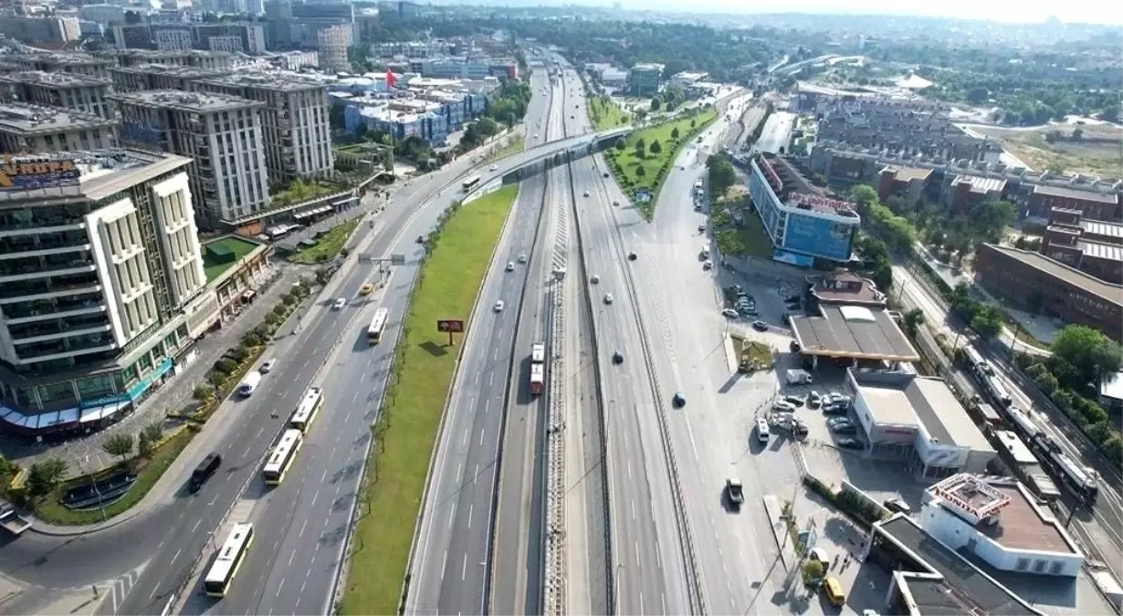Kurban Bayramı'nda İstanbul İkinci Gün Yollar Boş Kaldı