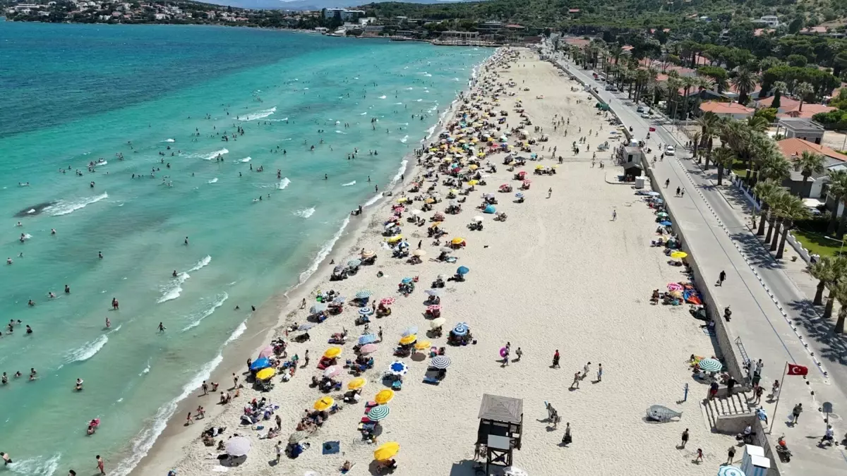 Kurban Bayramı'nda Çeşme'de Yoğunluk