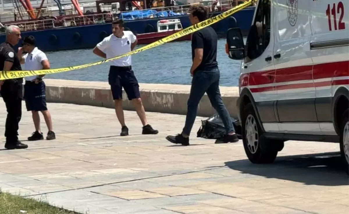 Mersin'de Denizden 70 Yaşındaki Adamın Cansız Bedeni Çıkarıldı