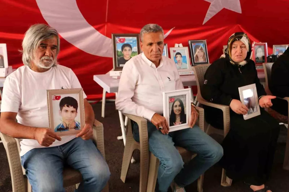 Diyarbakır'da Ailelerin Evlat Nöbeti Kurban Bayramı'nda Devam Ediyor