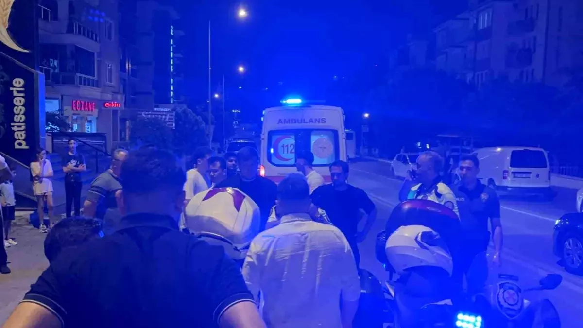 Edirne'de Motosiklet Kazası: Bir Yaya Yaralandı
