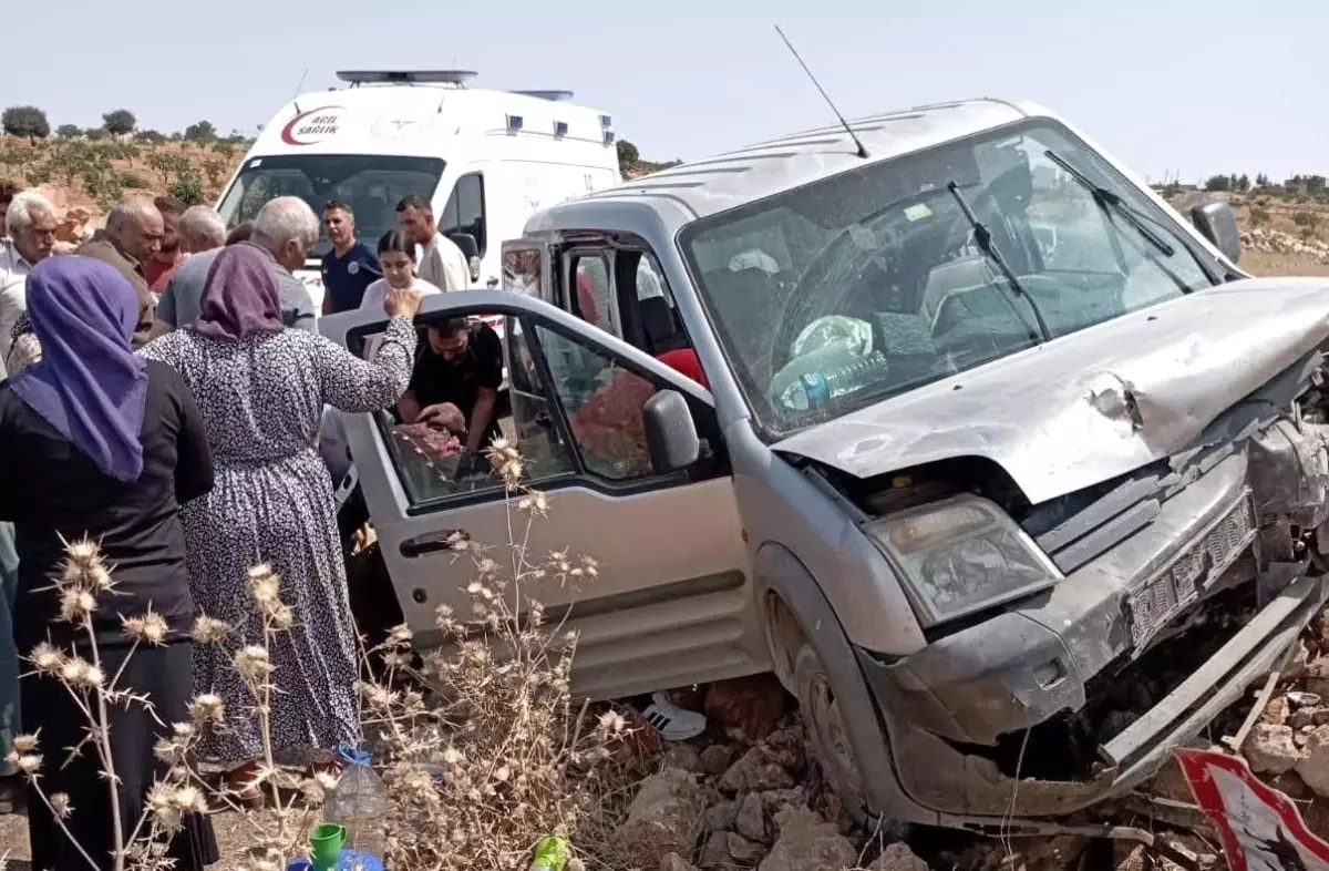 Şanlıurfa'da Trafik Kazası: 2 Yaralı
