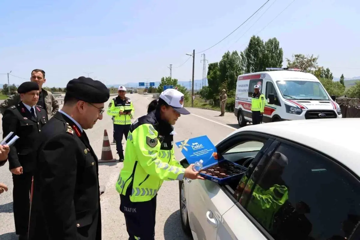 Erzurum'da Jandarma Bayram Trafik Denetimlerine Ağırlık Verdi