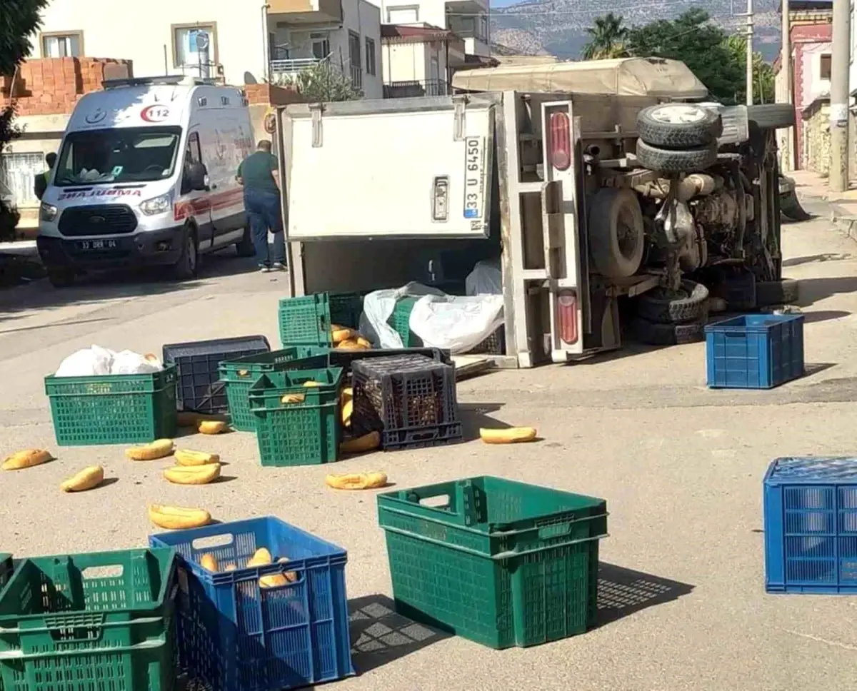 Mersin'de Kamyonet Kazası: Bir Yaralı