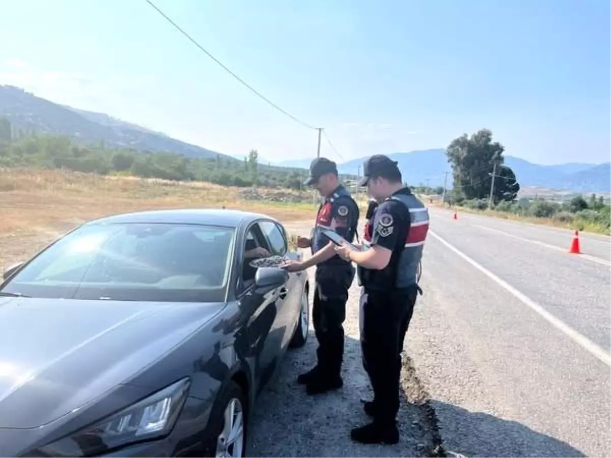 Jandarmadan Kurban Bayramı'nda Sürücülere Trafik Uyarısı