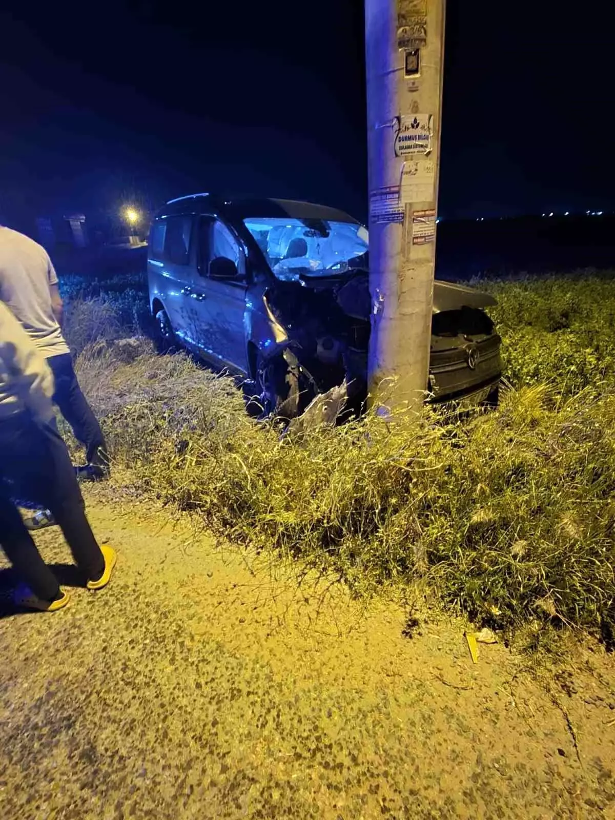 Karapınar'da Otomobilin Betona Çarpması Sonucu 5 Yaralı