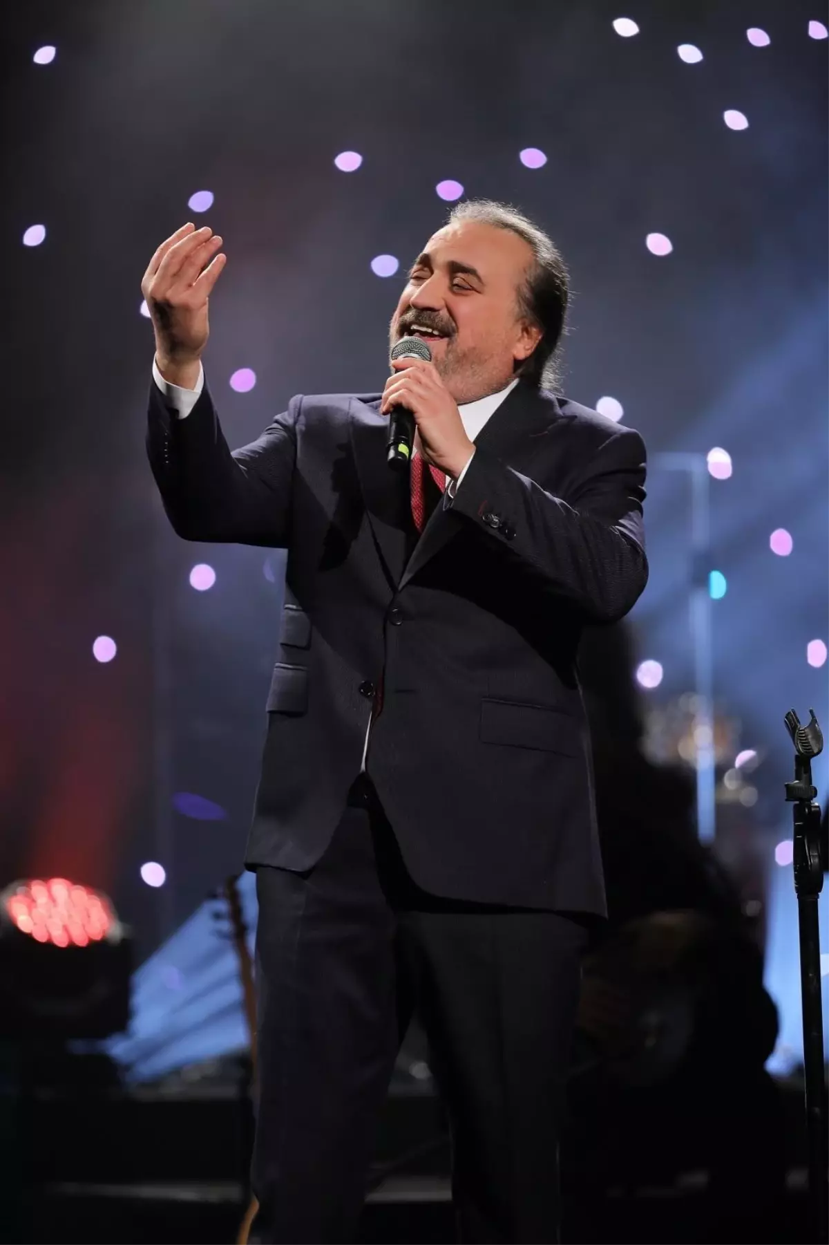 Kuzeyin Oğlu Volkan Konak Bayram Özel Kolajı ile Ekranda