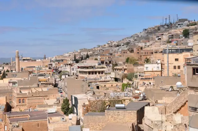 Tourist influx in Mardin during Eid al-Adha! Those who can't find a place are staying in neighboring cities
