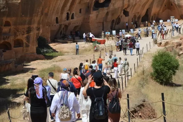 Tourist influx in Mardin during Eid al-Adha! Those who can't find a place are staying in neighboring cities