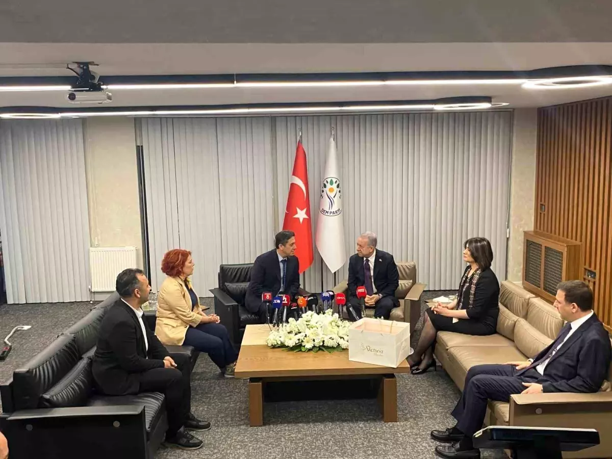 MHP ve DEM Parti Arasında Kurban Bayramı Ziyareti