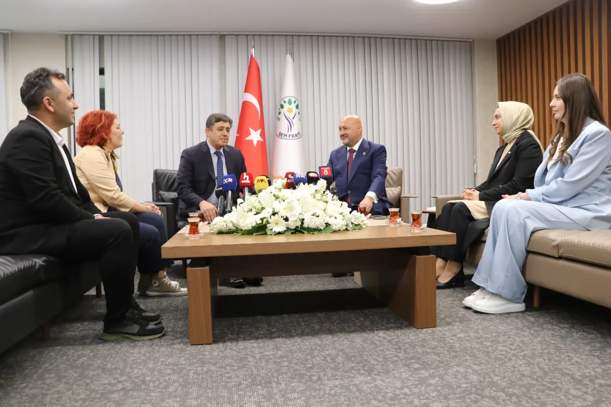 DEM Parti, Bayramda Diğer Partilerle Buluştu