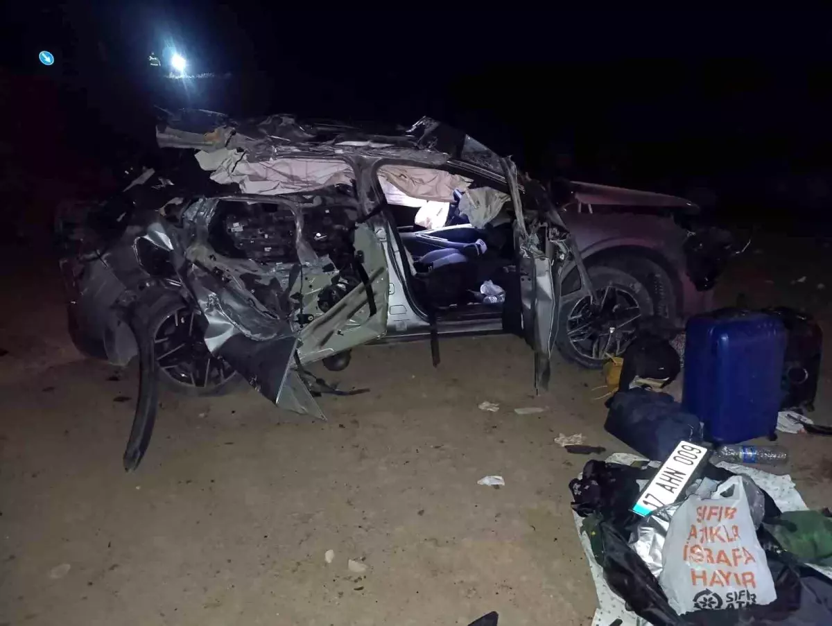 Tunceli'de Otomobil Kazası: 11 Yaşındaki Çocuk ve Anneannesi Hayatını Kaybetti