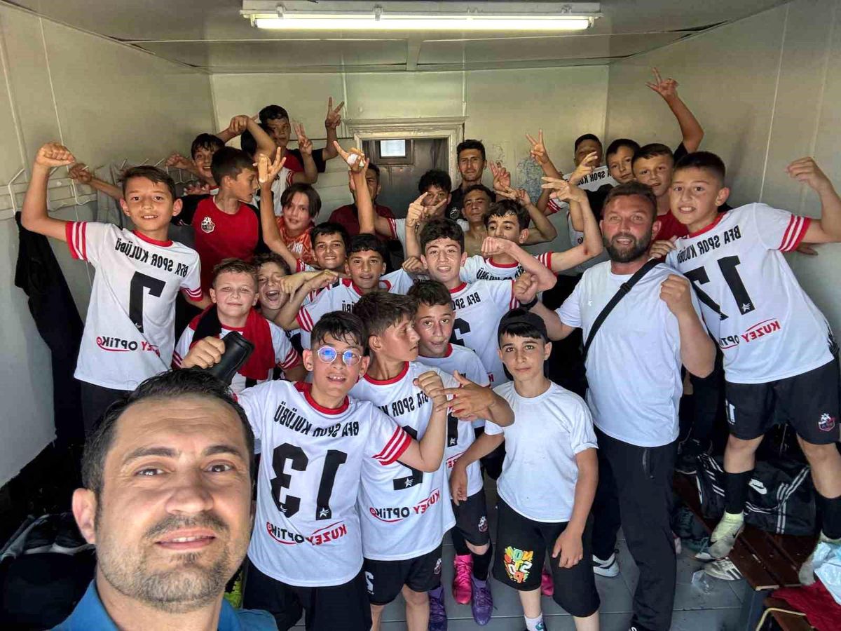 Bilecik Futbol Akademi U13 Ligi'nde 1299 Bilecik Spor'u 2-1 Yenerek Galip Geldi