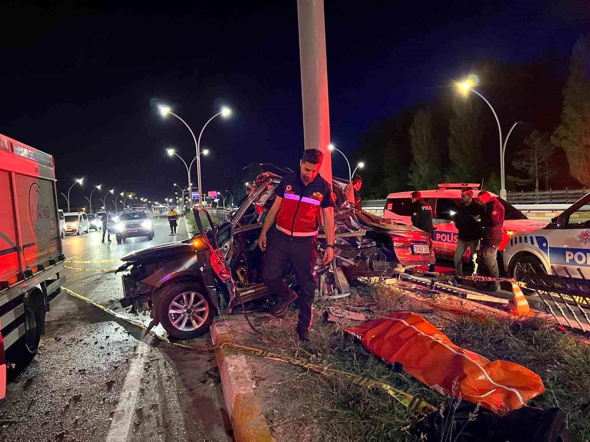 Van'da Trafik Kazası: 1 Kişi Hayatını Kaybetti