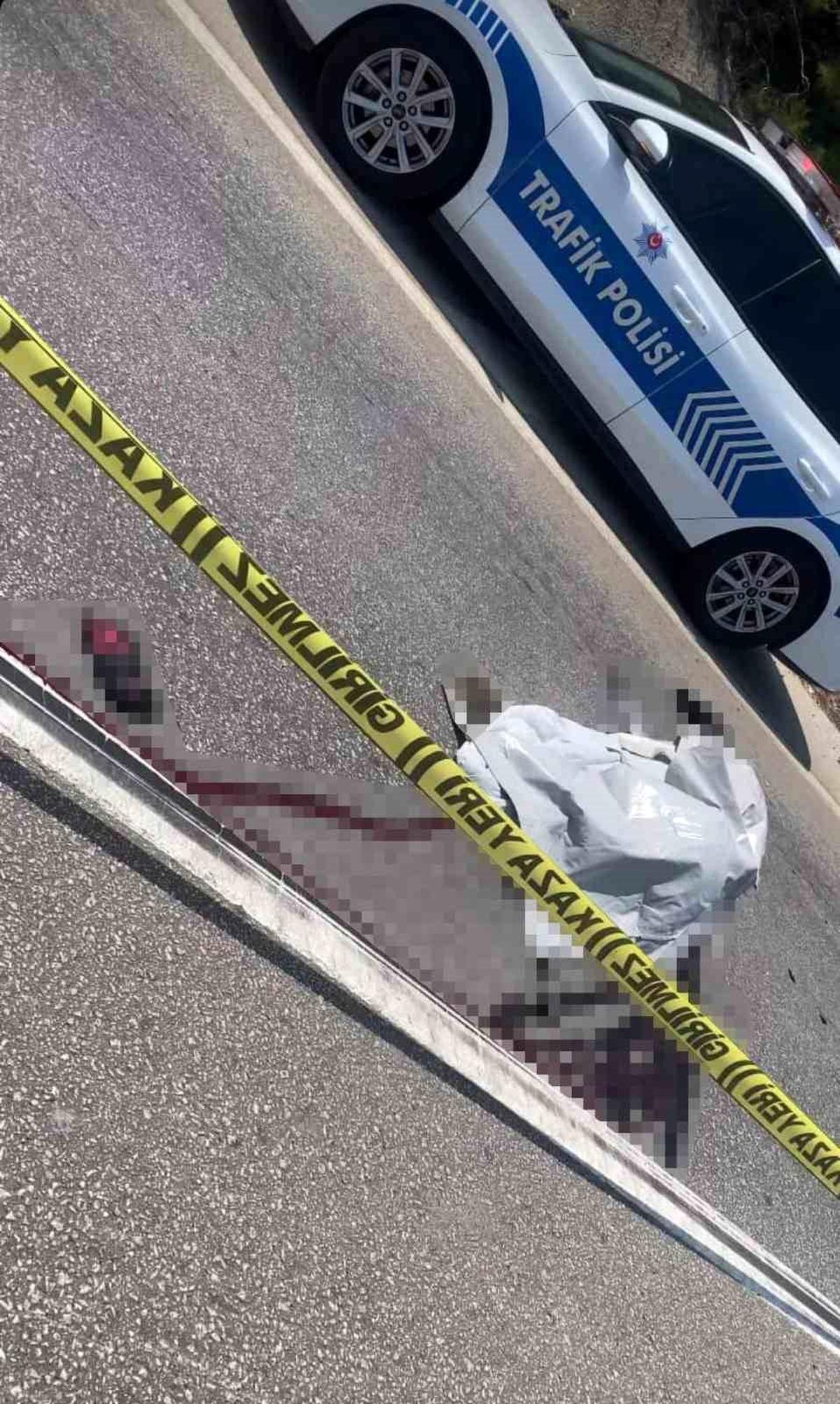 Antalya'da Trafik Kazası: 2 Genç Hayatını Kaybetti, 4 Yaralı