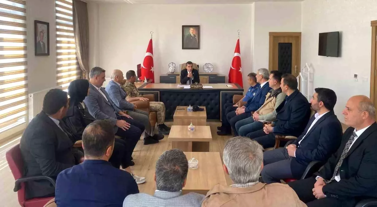 Bayburt'ta Kamu Çalışanlarına Bayram Kutlaması