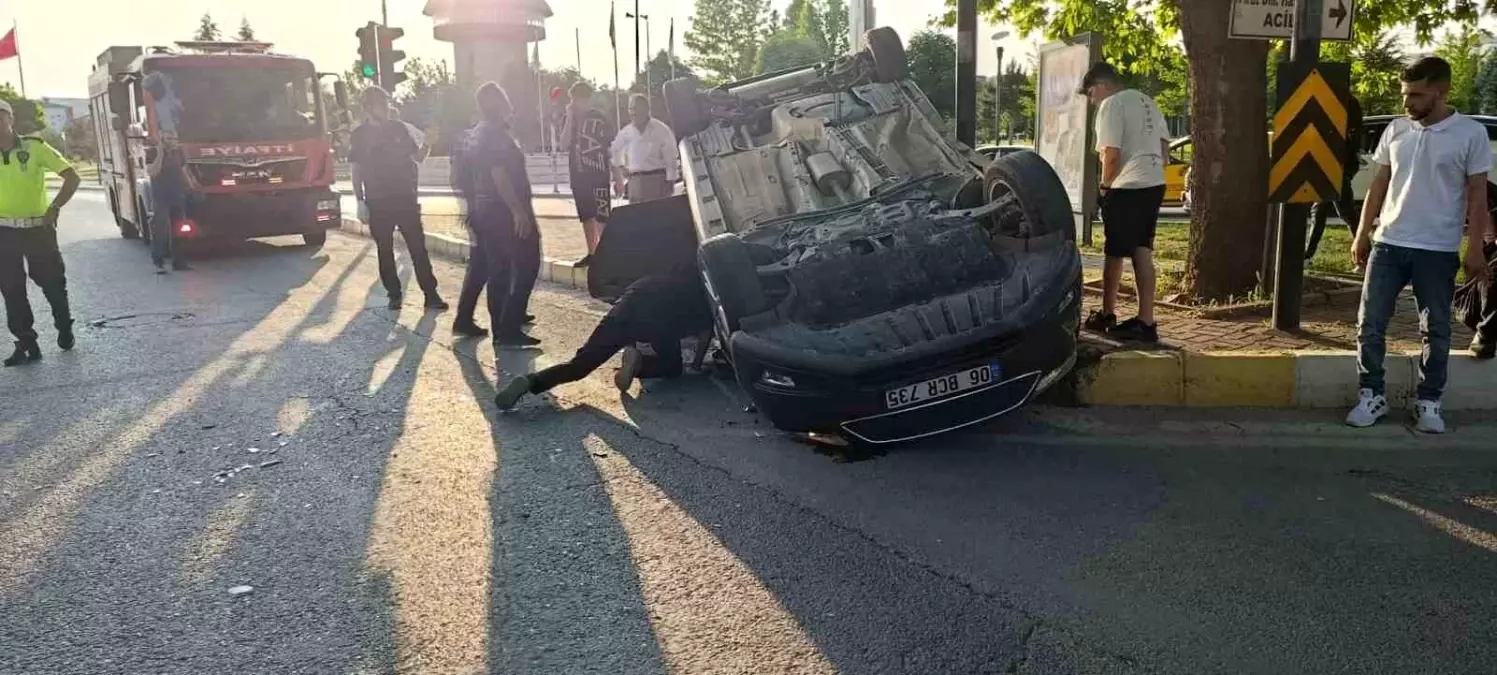 Elazığ'da Trafik Kazası: İki Yaralı