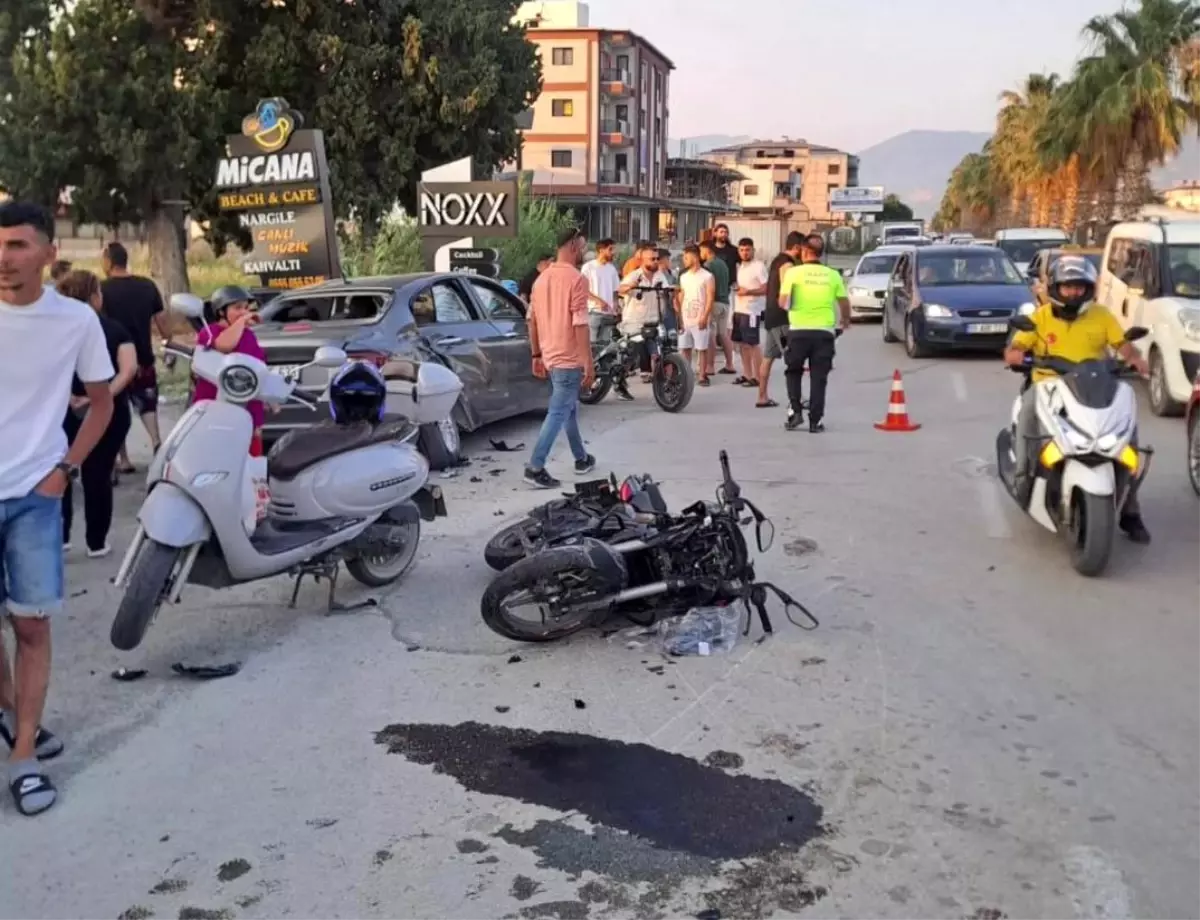 Hatay'da Otomobil ve Motosiklet Çarpıştı: 1 Ölü, 1 Yaralı