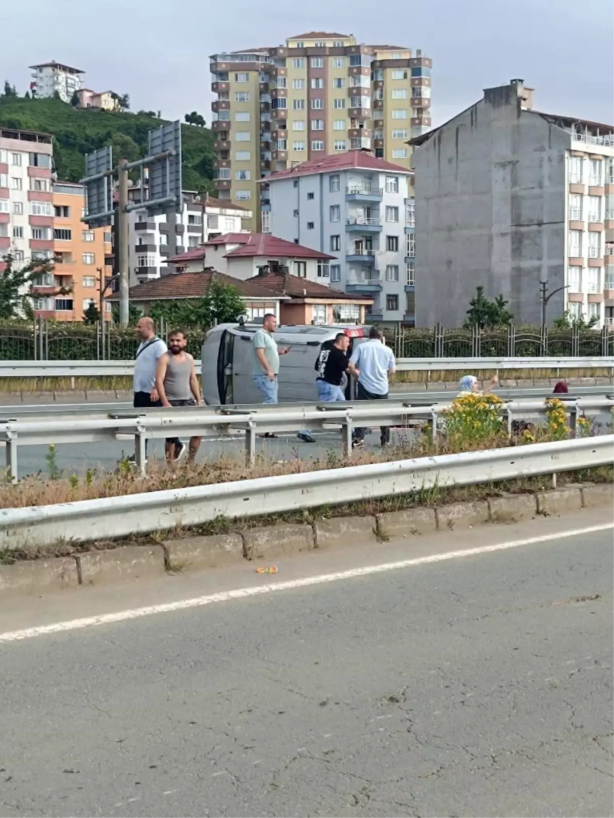 Rize'de Bayram Ziyaretinden Dönen Ailenin Aracında Kaza: 2 Ölü