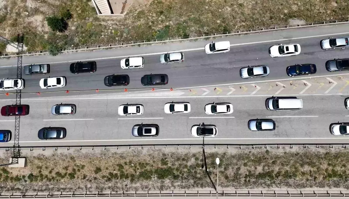 Kırıkkale'de Kurban Bayramı Dönüş Yoğunluğu Başladı