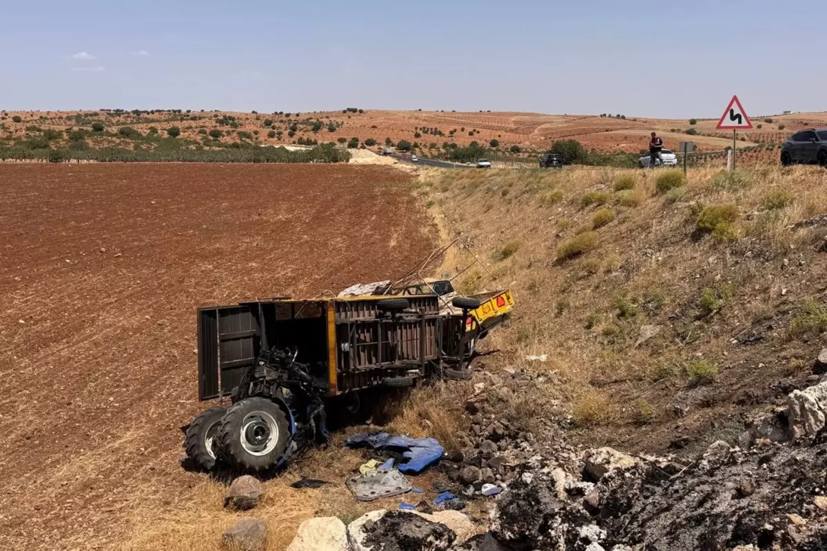 Şanlıurfa'da traktör devrildi: 2 ölü
