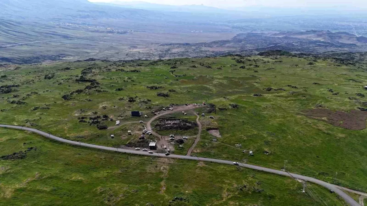 Ağrı Dağı Etekleri, Turist Akınına Uğradı