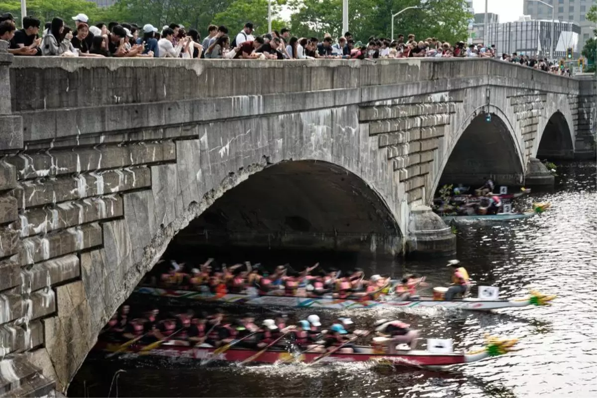 Boston Ejderha Teknesi Festivali Heyecanı