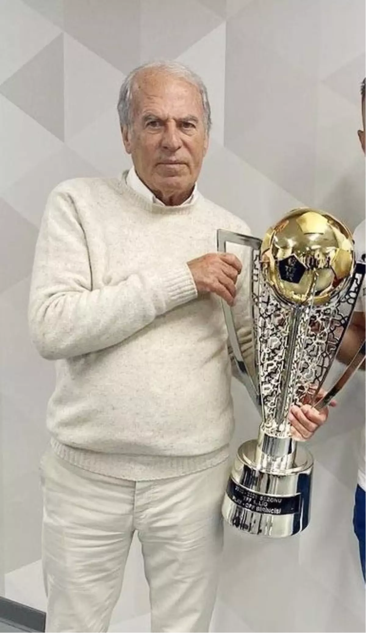Altay Başkanı Yüksel Gürüz'den Mustafa Denizli'ye Destek