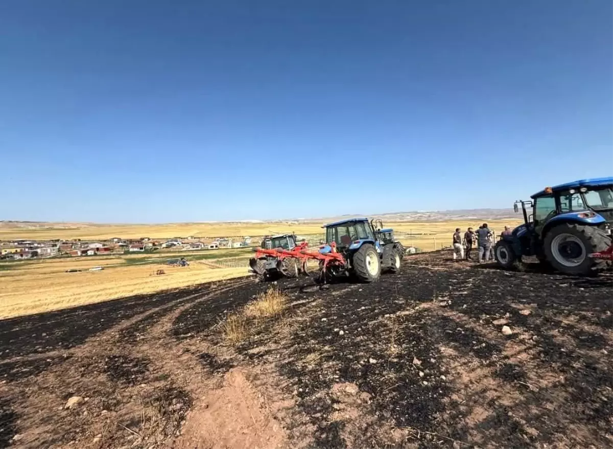 Ankara'da Yangın: 57 Dönüm Tarla Zarar Gördü
