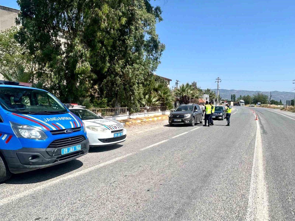 Jandarma Bayram Dönüşü Trafik Denetimlerini Sıklaştırdı